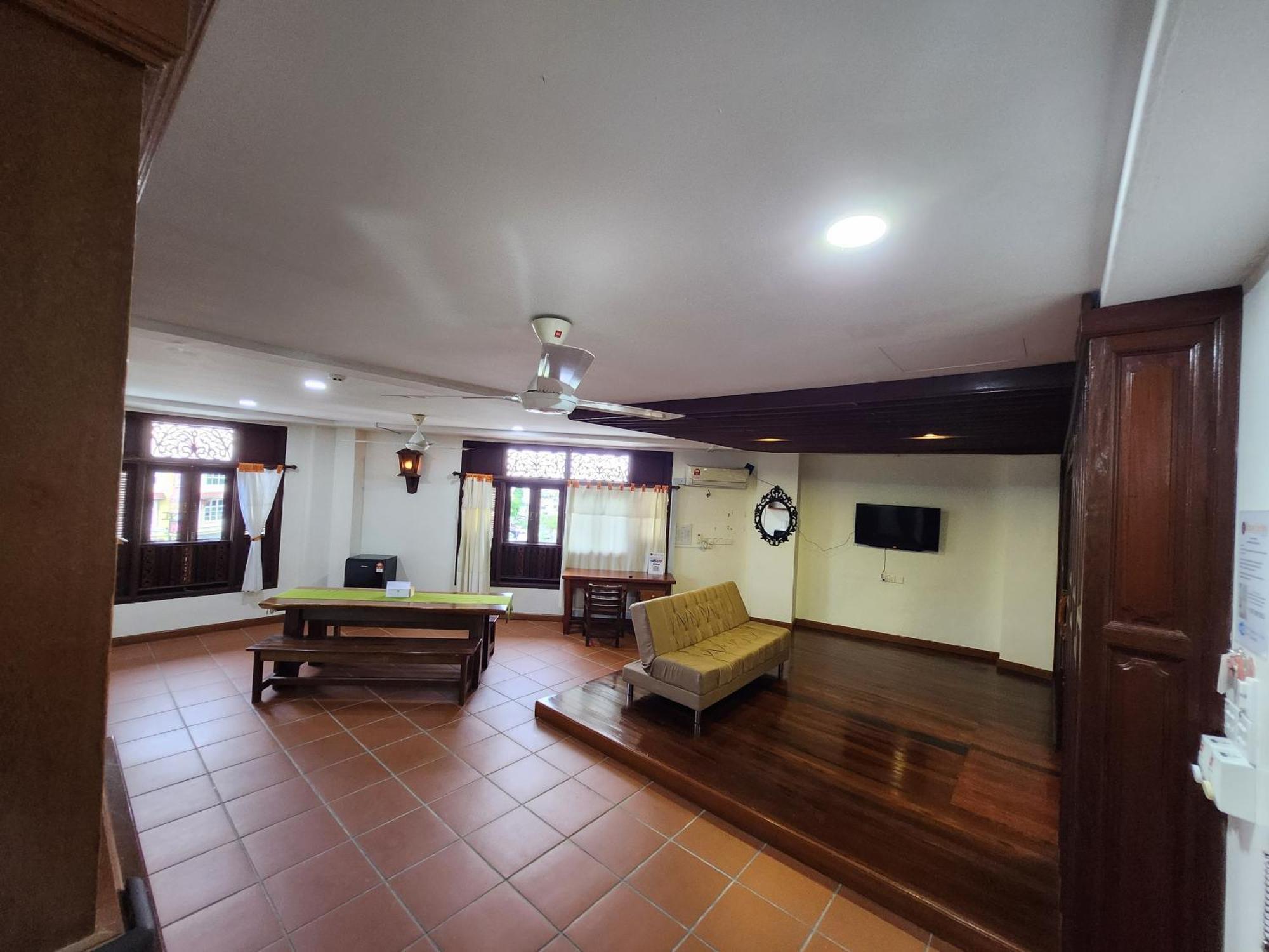 Uptown Eco Hotel Kuala Terengganu Exterior photo